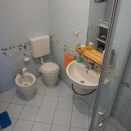 Gli Anemoni Free Parking *