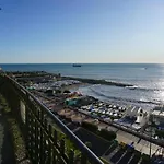 Bed & Breakfast Gli Anemoni Free Parking