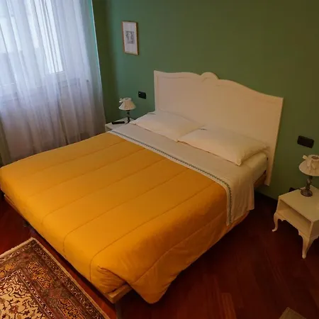 Gli Anemoni Free Parking Bed & Breakfast