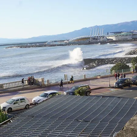 Gli Anemoni Free Parking Bed & Breakfast